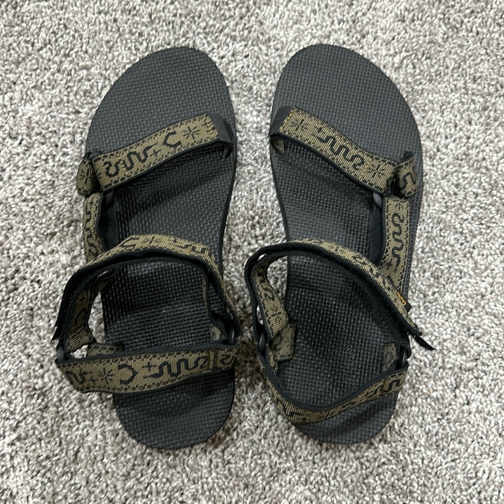 Men’s teva sandals